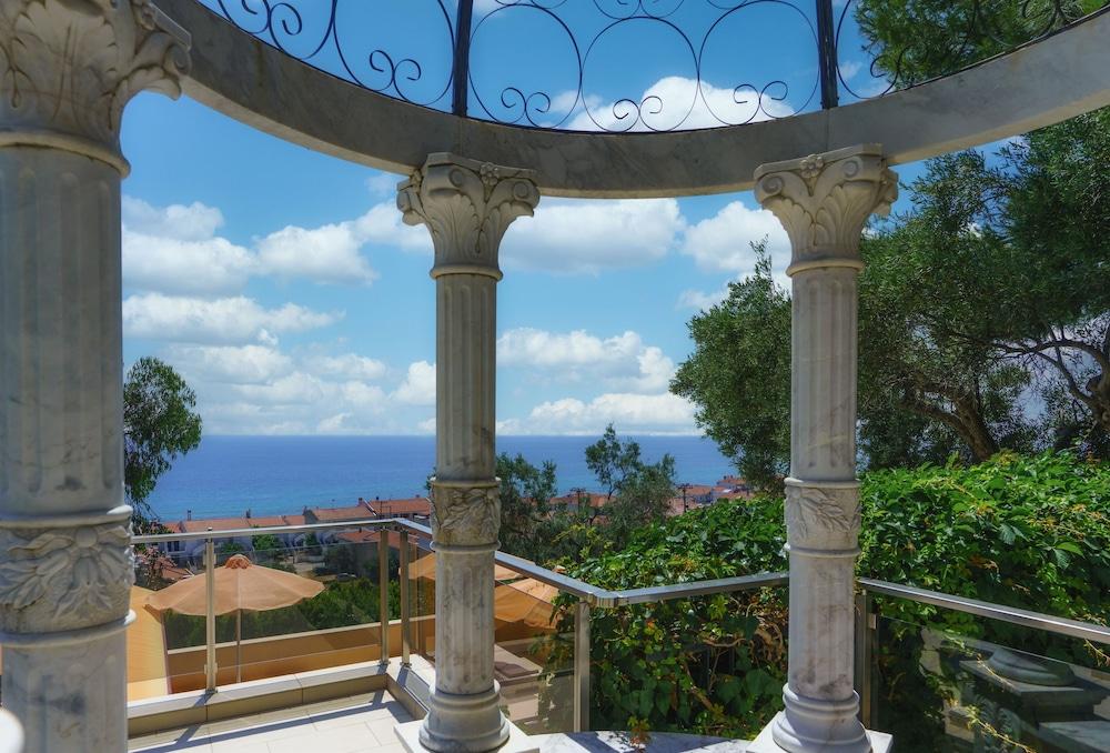 Greek Pride Cronwell Rahoni Hotel (Adults Only) Nea Skioni Exterior photo