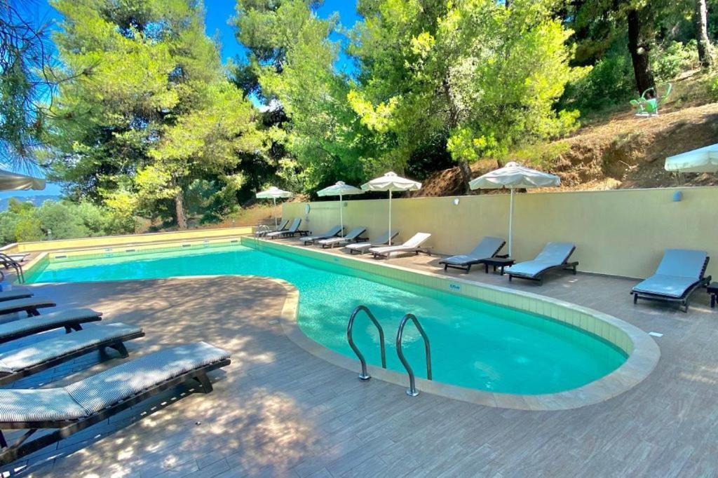 Greek Pride Cronwell Rahoni Hotel (Adults Only) Nea Skioni Exterior photo