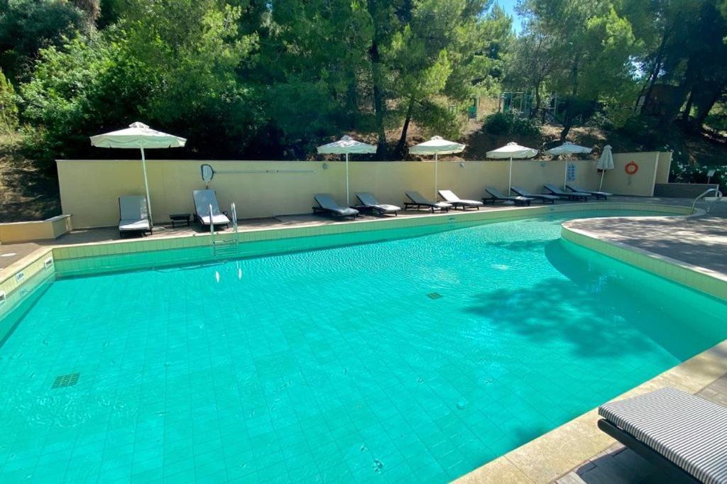 Greek Pride Cronwell Rahoni Hotel (Adults Only) Nea Skioni Exterior photo