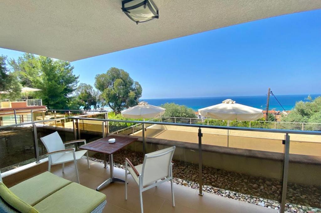Greek Pride Cronwell Rahoni Hotel (Adults Only) Nea Skioni Exterior photo